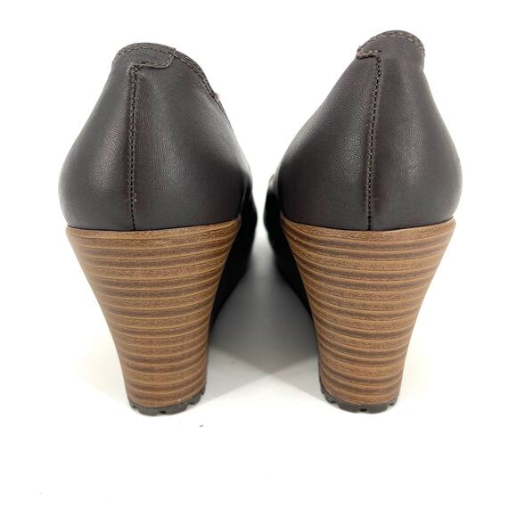 Crocs A-Leigh Closed Toe Leather Brown Wedge Pumps Women’s Size 10 Brown 14700 - Picture 5 of 9